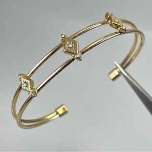 Stunning Gold Tone Whit Rhinestone Dainty Open Cuff Bangle Bracelet Cute Elegant